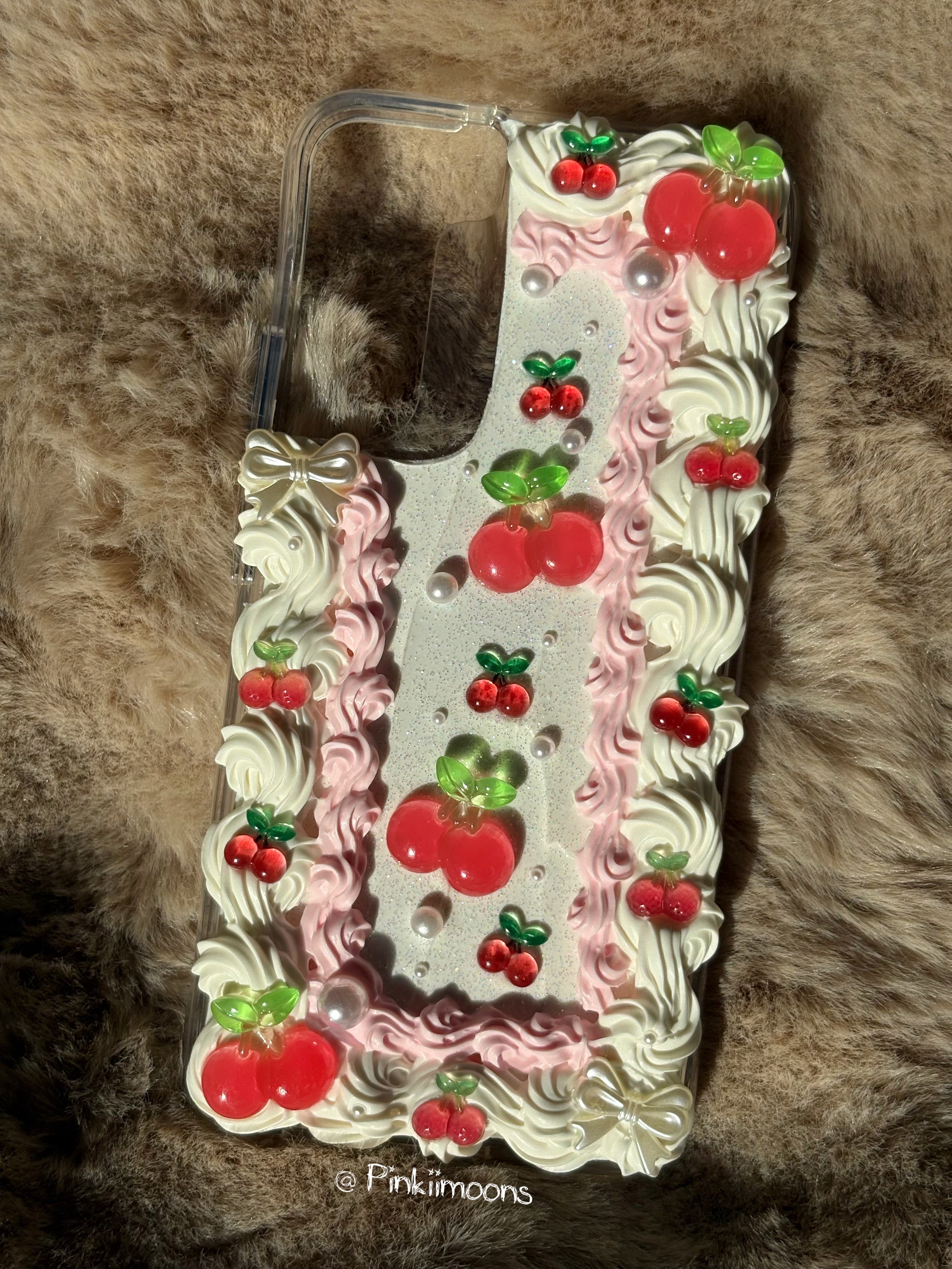 Vintage Cake phone case Pinkiimoons Vintage Cake phone case Pinkiimoons