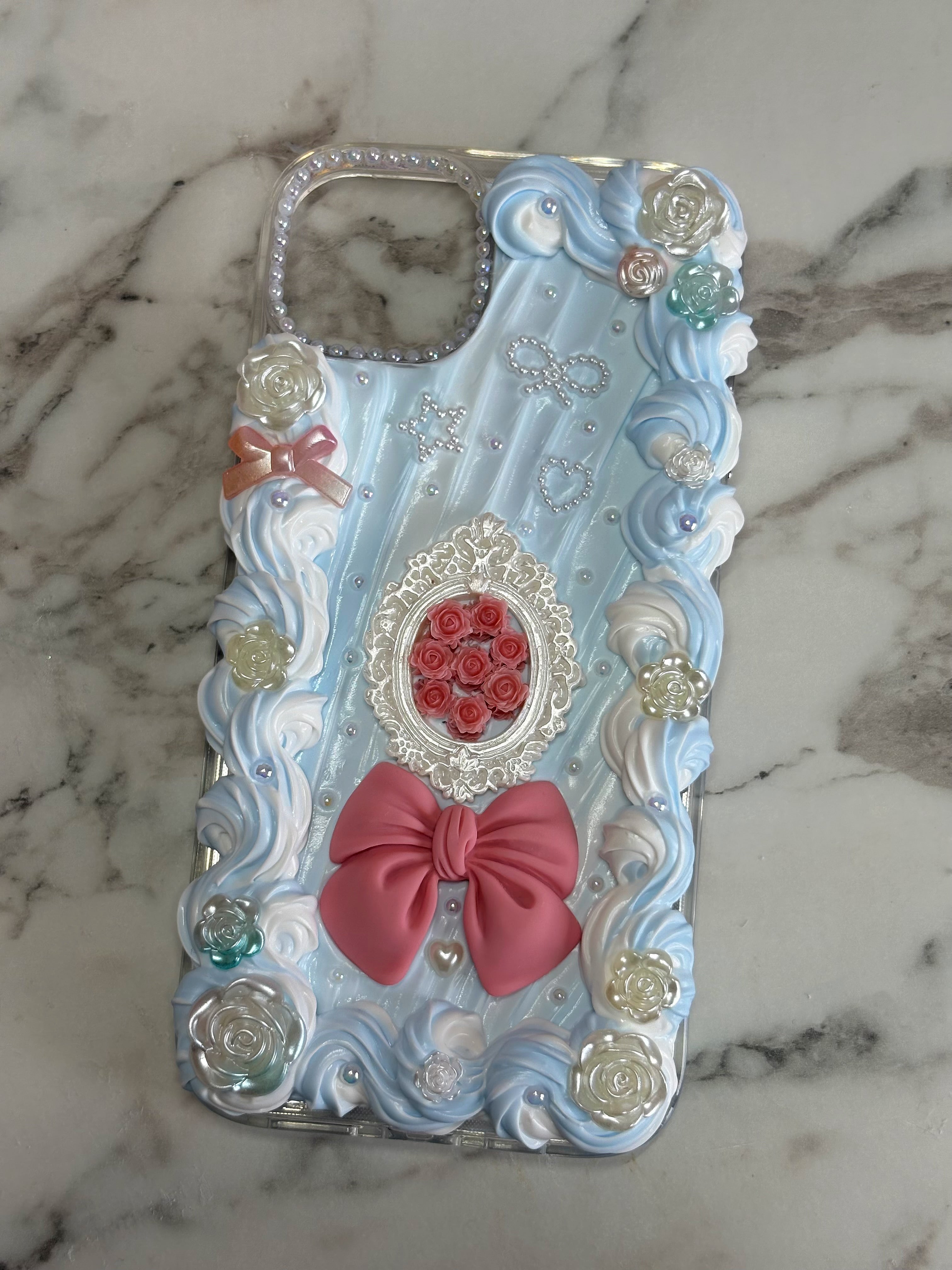 Royal blue frosting phone case  Pinkiimoons