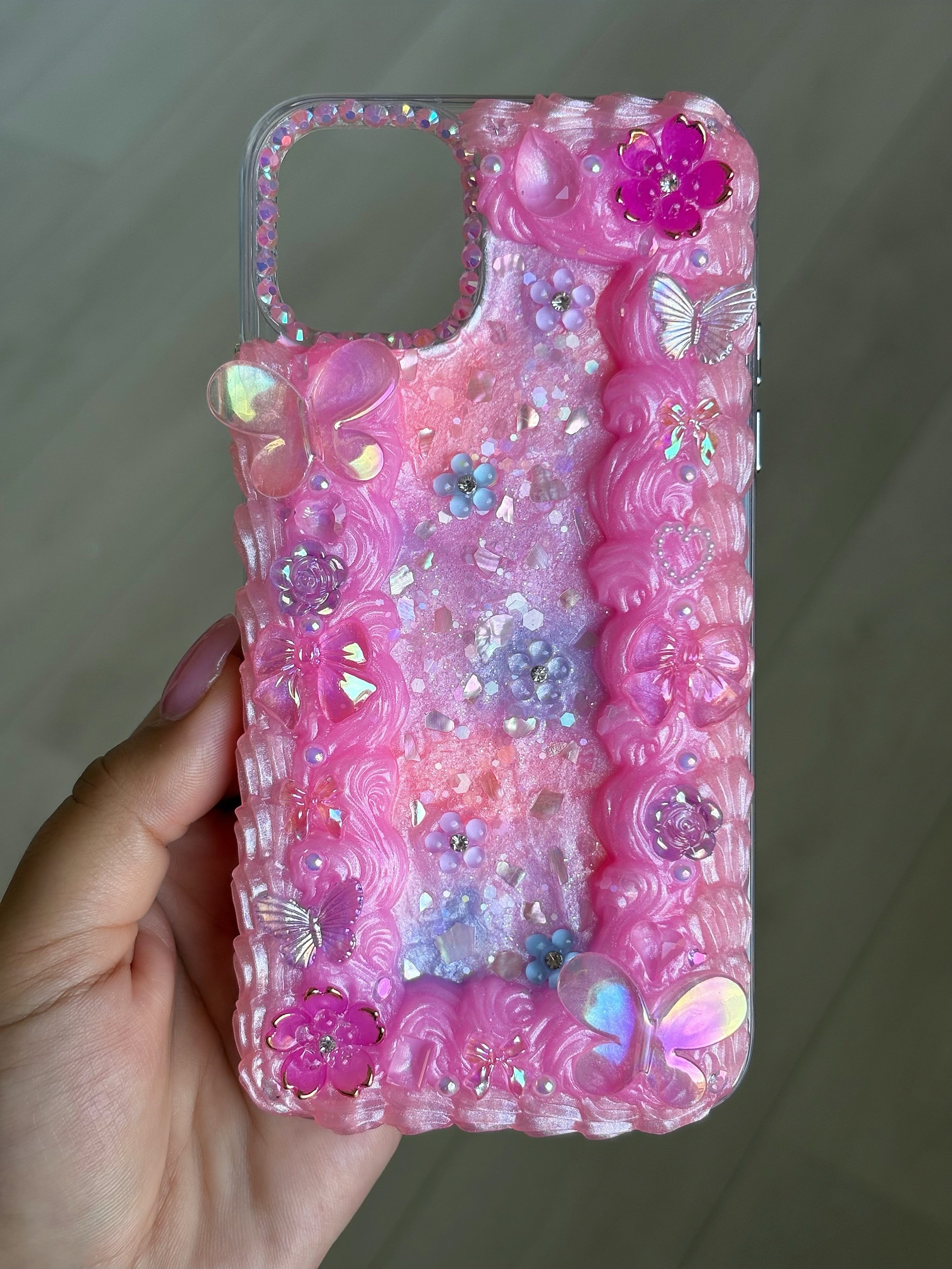 The Mariposa case 🦋(limited edition)